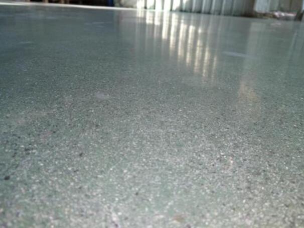 ����ɰ��ƺ