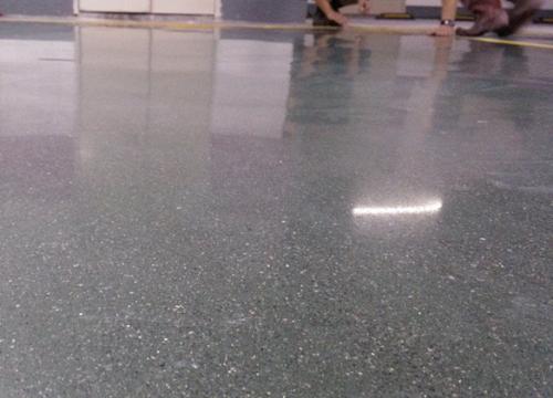 ����ɰ��ƺ