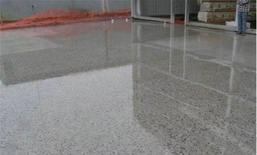 金剛砂地坪 金剛砂地坪